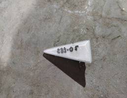 Повторитель на крыло левый белый для Renault Megane II 2002-2009  запчасти бу