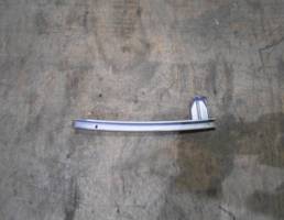 Направляющая стекла передней двери для Toyota Avensis II 2003-2008  запчасти бу