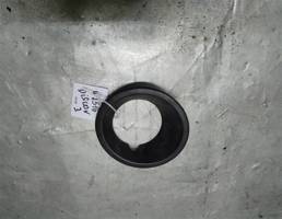 Рамка противотуманой фары левой для Land Rover Discovery III 2004-2009  запчасти бу