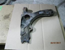 Рычаг передний левый для VW Passat (B3) 1988-1993  запчасти бу