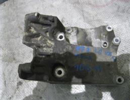 Кронштейн кондиционера для Ford Focus II 2005-2008  запчасти бу