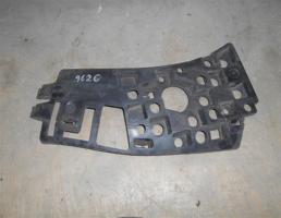 Кронштейн переднего бампера правый для Peugeot 3008 2010-2016  запчасти бу