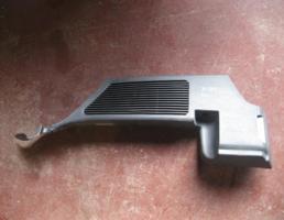 Держатель задней полки для Skoda Fabia 1999-2006  запчасти бу