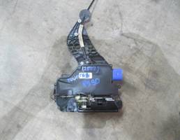 Замок двери задней правой для VW Touareg 2002-2010  запчасти бу