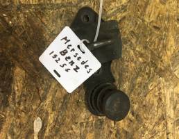 Замок капота для Mercedes Benz W219 CLS 2004-2010  запчасти бу