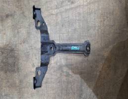 Кронштейн замка капота для Ford Fiesta 2008-2012  запчасти бу