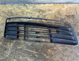 Решетка переднего бампера правая для Audi Q7 (4L) 2005-2015  запчасти бу