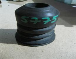 Отбойник переднего амортизатора для VW Golf III/Vento 1991-1997  запчасти бу