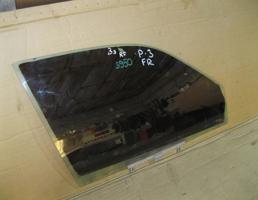 Стекло двери передней правой для VW Passat (B3) 1988-1993  запчасти бу