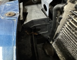 Воздуховод радиатора правый для Skoda Octavia (A5 1Z-) 2004-2013  запчасти бу