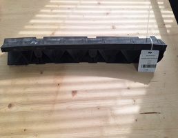 Кронштейн заднего бампера левый для Skoda Fabia 2007-2015  запчасти бу