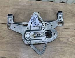 Стеклоподъемник механ. задний левый для Ford Focus II 2008-2011  запчасти бу