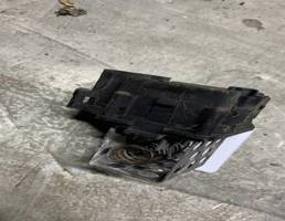 Блок управления вентилятором для Peugeot 308 2007-2011  запчасти бу