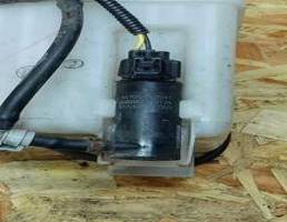 Насос омывателя фар для Lexus RX 350/450H 2017-2019  запчасти бу