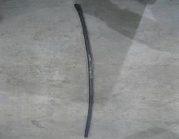 Уплотнитель стекла передней двери для VW Touareg 2002-2010  запчасти бу