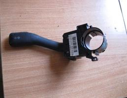 Переключатель поворотов подрулевой для Skoda Fabia 1999-2006  запчасти бу