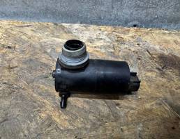 Насос омывателя для Toyota Avensis III 2009-2011  запчасти бу