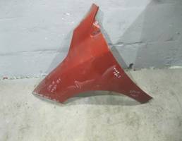 Крыло переднее левое для Renault Megane III 2009-2016  запчасти бу