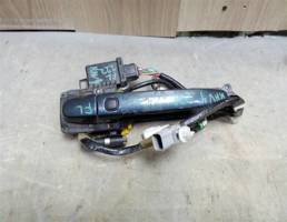 Ручка двери передней наружная левая для Toyota RAV 4 2006-2013  запчасти бу