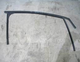 Уплотнитель стекла передней двери для Ford Focus II 2005-2008  запчасти бу