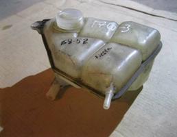 Бачок расширительный для Ford Fiesta 2001-2007  запчасти бу