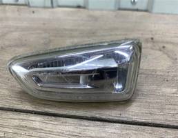 Повторитель на крыло левый белый для Opel Astra J 2010 -  запчасти бу