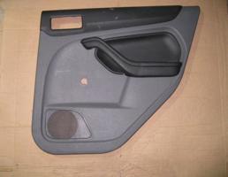 Обшивка двери задней правой для Ford Focus II 2008-2011  запчасти бу