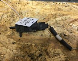 Насос омывателя для Chevrolet Captiva (C140) 2011-2013  запчасти бу