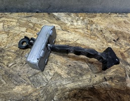 Ограничитель двери для Mazda Mazda 6 (GJ) 2012-2015  запчасти бу