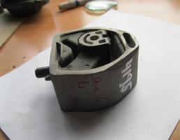 Опора КПП левая для VW Passat (B5) 1996-2000  запчасти бу