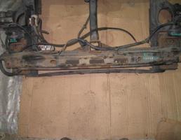 Усилитель переднего бампера для VW Touareg 2002-2010  запчасти бу