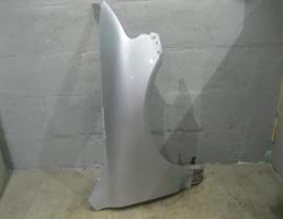 Крыло переднее правое для VW Touareg 2002-2010  запчасти бу