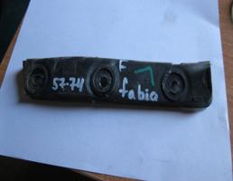 Кронштейн переднего бампера левый для Skoda Fabia 1999-2006  запчасти бу