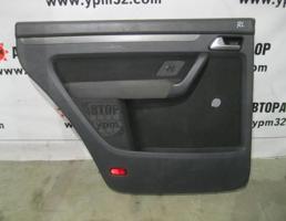 Обшивка двери задней левой для VW Touran 2003-2010  запчасти бу