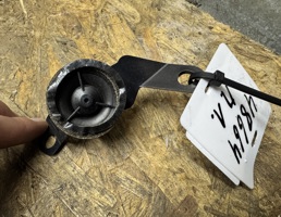 Динамик в/ч двери передней левой для Kia Sportage 2004-2010  запчасти бу