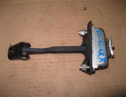 Ограничитель двери для Ford Focus II 2008-2011  запчасти бу