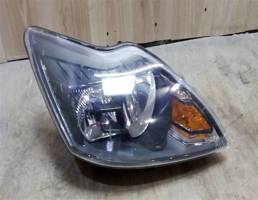 Фара правая для Ford Focus II 2008-2011  запчасти бу