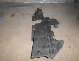 Воздуховод радиатора правый для Toyota Corolla Verso 2004-  запчасти бу