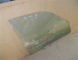 Стекло двери передней правой для VW Passat (B3) 1988-1993  запчасти бу