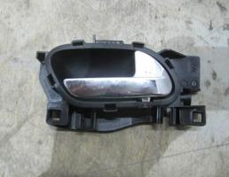 Ручка двери внутренняя правая для Peugeot 3008 2010-2016  запчасти бу