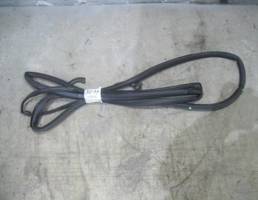 Уплотнитель двери задней правой для Honda Civic 5D 2012-2016  запчасти бу