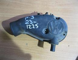Патрубок воздушного фильтра для VW Passat (B3) 1988-1993  запчасти бу