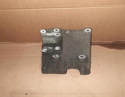 Кронштейн кондиционера для Ford Focus II 2005-2008  запчасти бу