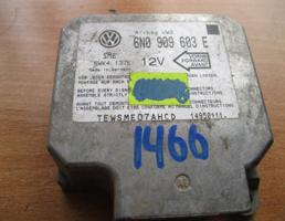 Блок управления AIR BAG для VW Golf III/Vento 1991-1997  запчасти бу