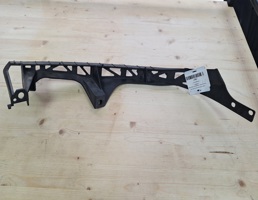 Кронштейн переднего бампера правый для Mazda Mazda 6 (GG) 2002-2007  запчасти бу