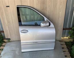 Дверь передняя правая для Mercedes Benz C-CLASS (W203), 2000 - 2007  запчасти бу