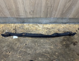 Кронштейн переднего бампера центральный для Toyota RAV 4 2006-2013  запчасти бу