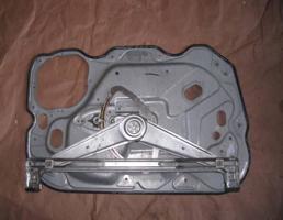 Стеклоподъемник электр. передний правый для Ford C-MAX 2003-2011  запчасти бу
