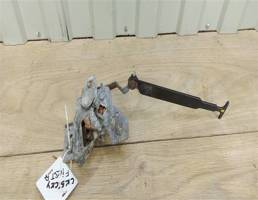 Замок капота для Ford Fiesta 2001-2007  запчасти бу