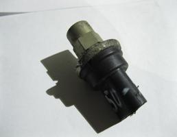 Датчик давления хладагента для Skoda Octavia (A5 1Z-) 2004-2013  запчасти бу